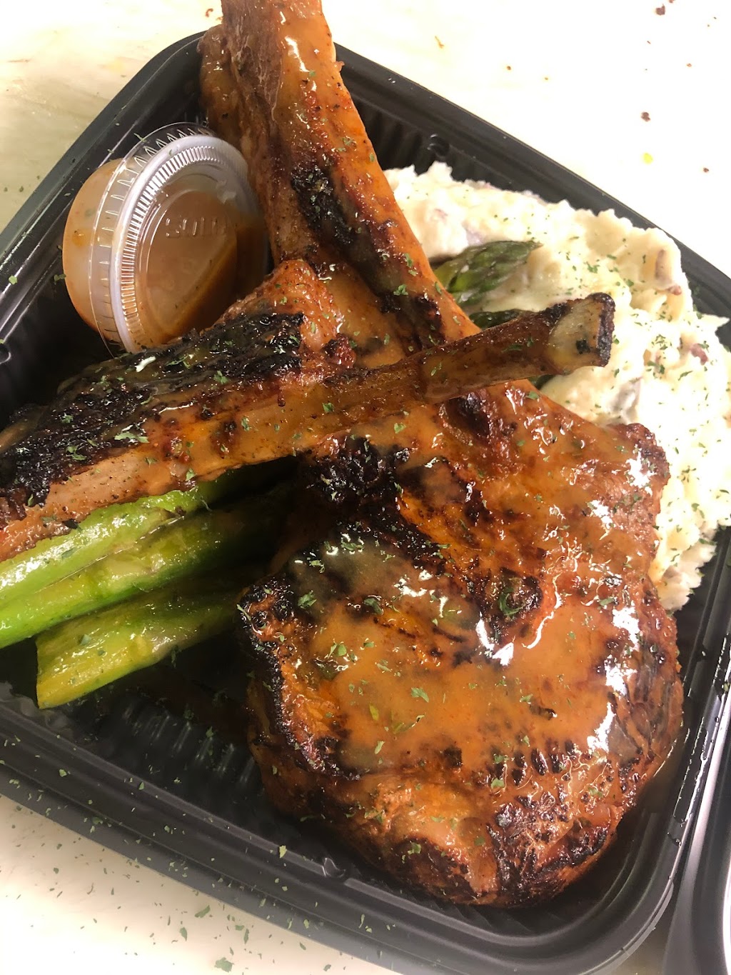 Glaze Kitchen | restaurant | 972 Broad St, Newark, NJ 07102, USA | 9736192357 OR +1 973-619-2357