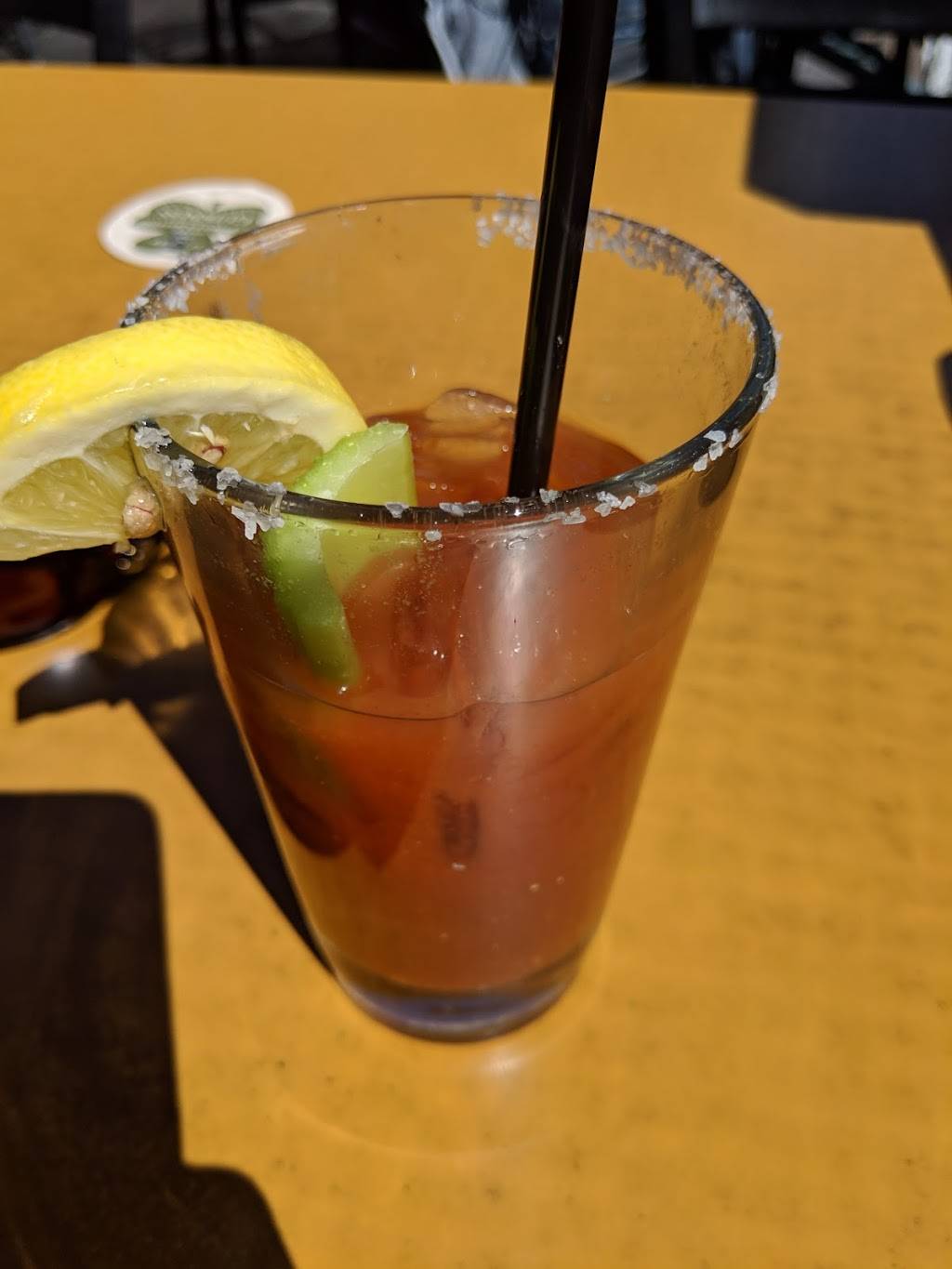 Henneseys Tavern | restaurant | 425 Fremont St #110, Las Vegas, NV 89101, USA | 7023824421 OR +1 702-382-4421