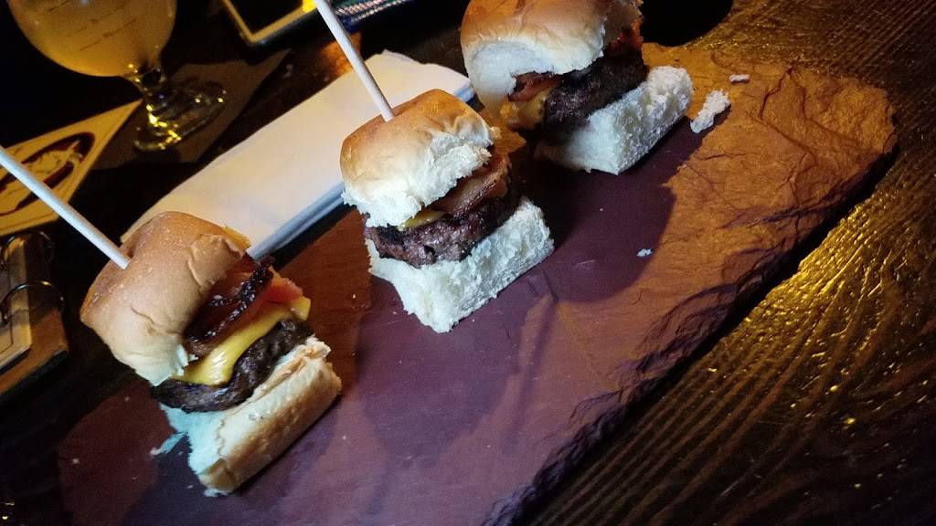 Surly Goat Encino | restaurant | 17337 Ventura Blvd #100a, Encino, CA 91316, USA | 8184538245 OR +1 818-453-8245