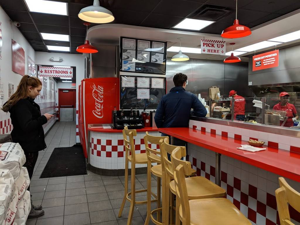 Five Guys | meal takeaway | 37 Forbes Rd, Braintree, MA 02184, USA | 7818484897 OR +1 781-848-4897