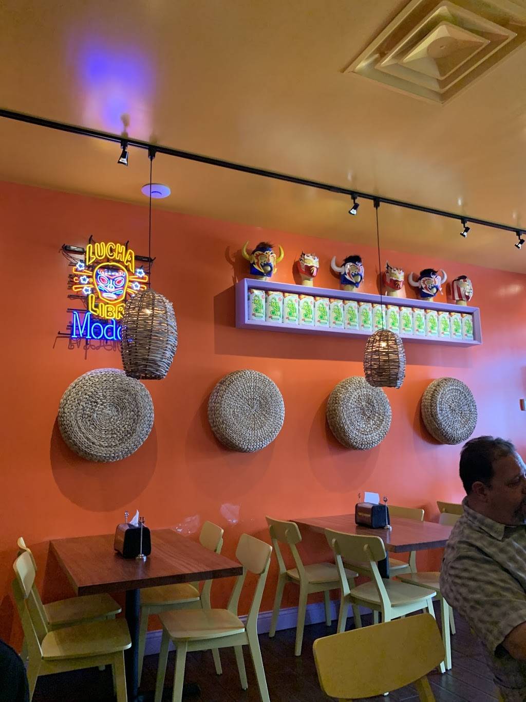 Taco Luchador | restaurant | 9204 Taylorsville Rd, Louisville, KY 40299, USA | 5027081675 OR +1 502-708-1675