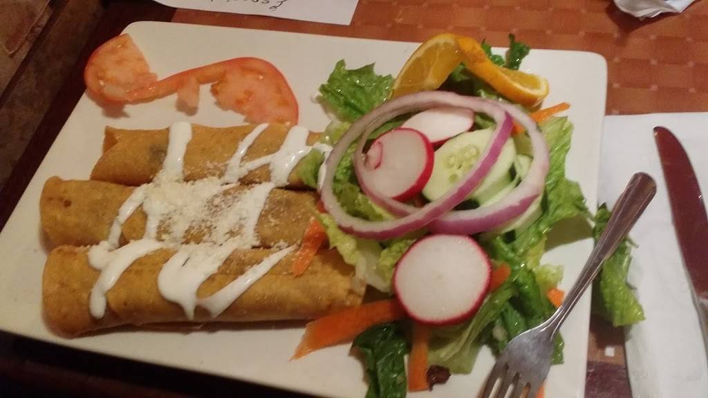 Los Tres Potrillos | restaurant | 82-11 Roosevelt Ave, Jackson Heights, NY 11372, USA | 7188031400 OR +1 718-803-1400