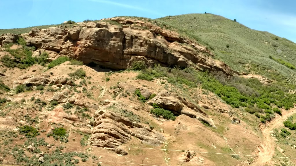 Hub/Mustang | restaurant | 4484 WY-530, Manila, UT 84046, USA | 3078746066 OR +1 307-874-6066