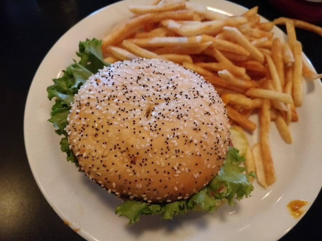 Parkway Bar and Grill | restaurant | 22775 E Aurora Pkwy, Aurora, CO 80016, USA | 3036936200 OR +1 303-693-6200