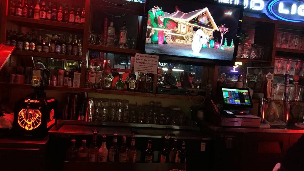 Pitchers Sports Restaurant | restaurant | 1670 S Chambers Rd, Aurora, CO 80017, USA | 3037517115 OR +1 303-751-7115