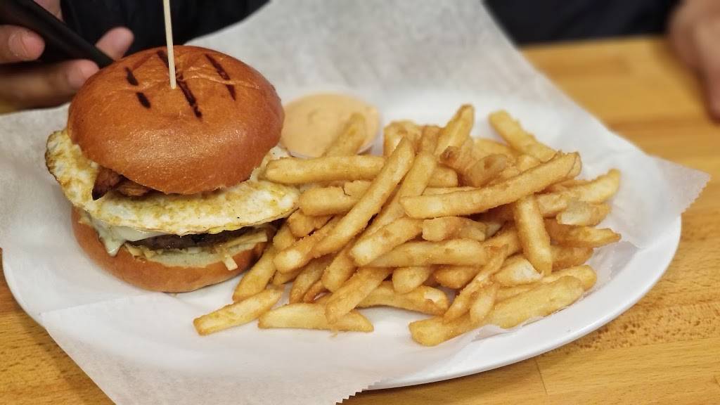 P.S. Burgers | meal takeaway | 198 2nd St, Mineola, NY 11501, USA | 5164939292 OR +1 516-493-9292