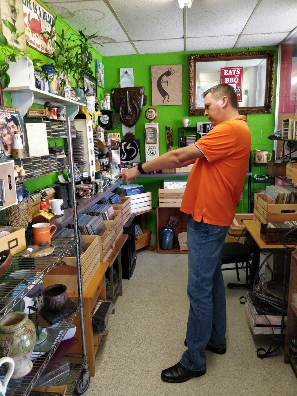 EATS BBQ | restaurant | 13912 Ponderosa St suite i, Santa Ana, CA 92705, USA | 9498993080 OR +1 949-899-3080