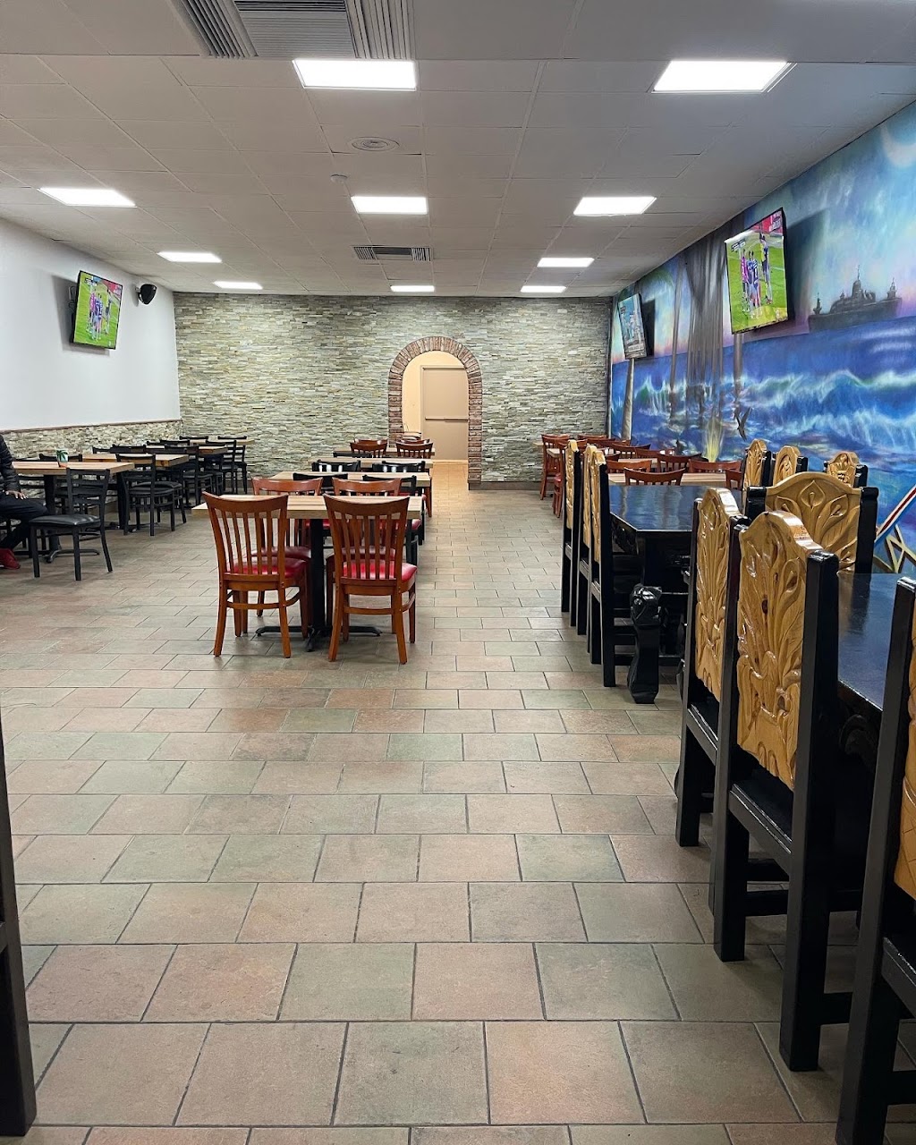 Mr. Ruribertos Mexican Food & Seafood | restaurant | 764 13th St, Imperial Beach, CA 91932, USA | 6199476550 OR +1 619-947-6550