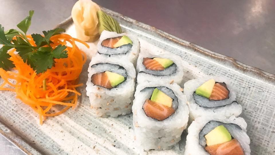 Hom Mali Thai and Sushi on North Ave | restaurant | 417 W North Ave, Chicago, IL 60610, USA | 3126643400 OR +1 312-664-3400