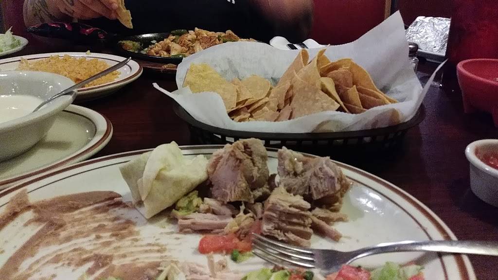 La Fogata | restaurant | 1475 Pearman Dairy Rd # A, Anderson, SC 29625, USA | 8642220637 OR +1 864-222-0637