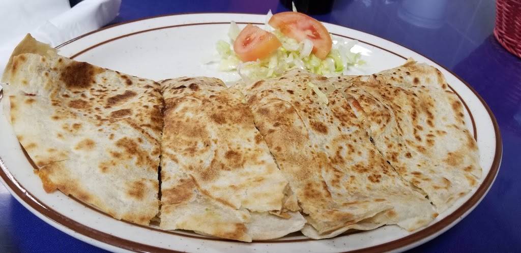 Betos Mexican Restaurant | restaurant | 2200, 3706 McCall Ave, Selma, CA 93662, USA | 5598961126 OR +1 559-896-1126