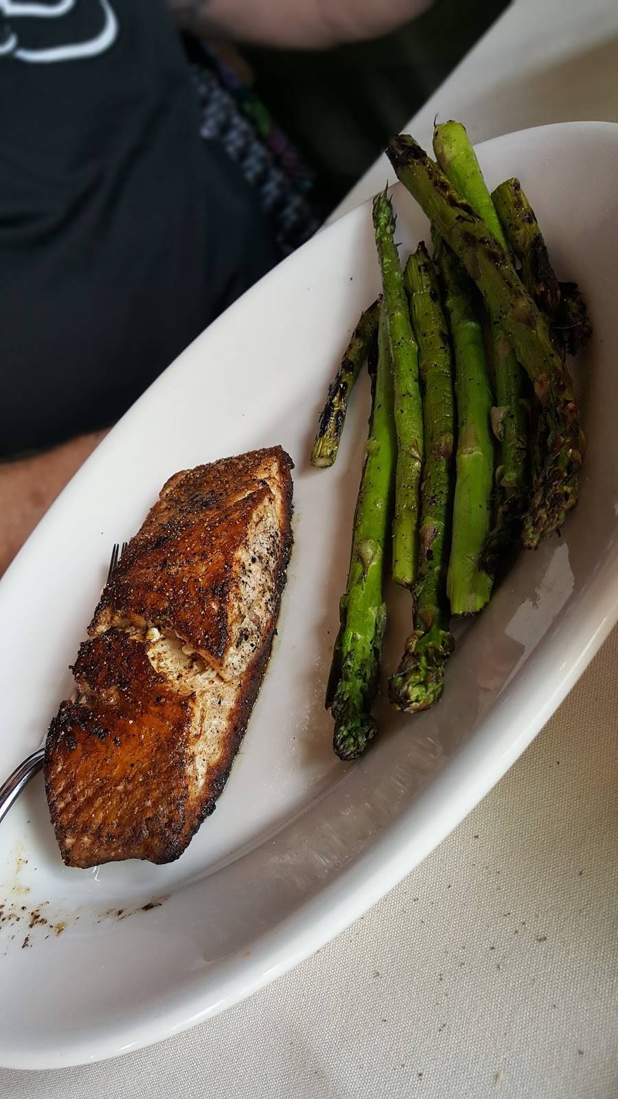 Wood Ranch BBQ & Grill | meal takeaway | The Shops at Dos Lagos, 2785 Lakeshore Dr, Corona, CA 92883, USA | 9516674200 OR +1 951-667-4200