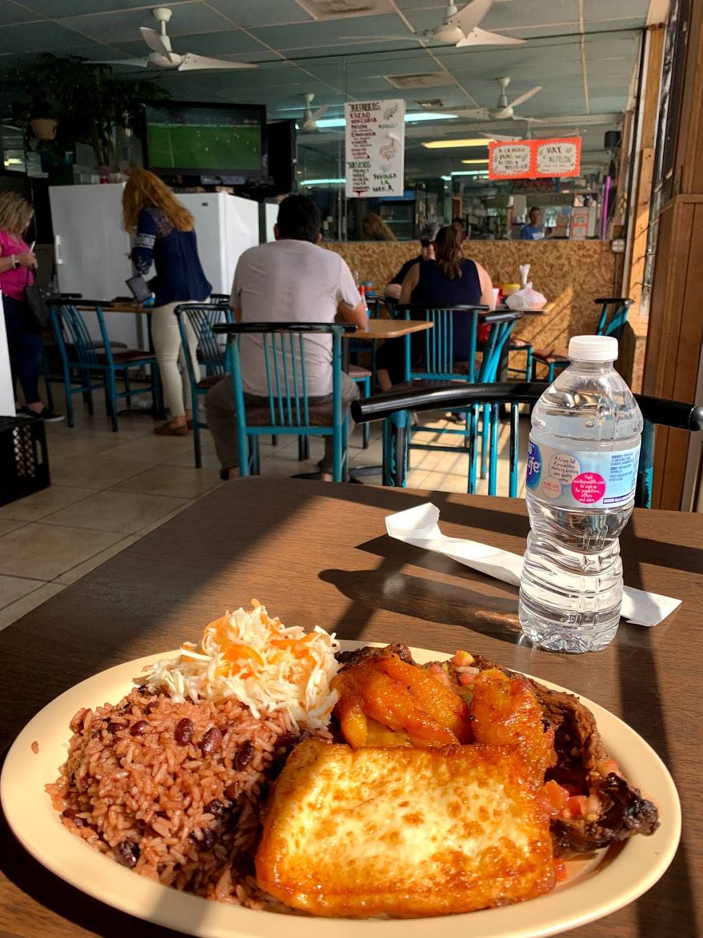 La Guira | restaurant | 425 NW 12th Ave D, Miami, FL 33128, USA | 3053246707 OR +1 305-324-6707