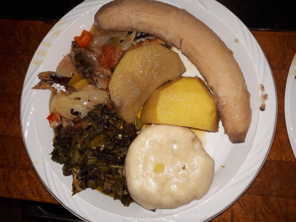 Moms "N" Paps | restaurant | 1173 Victoria Park Ave, Scarborough, ON M4B 2K5, Canada | 4162859776 OR +1 416-285-9776