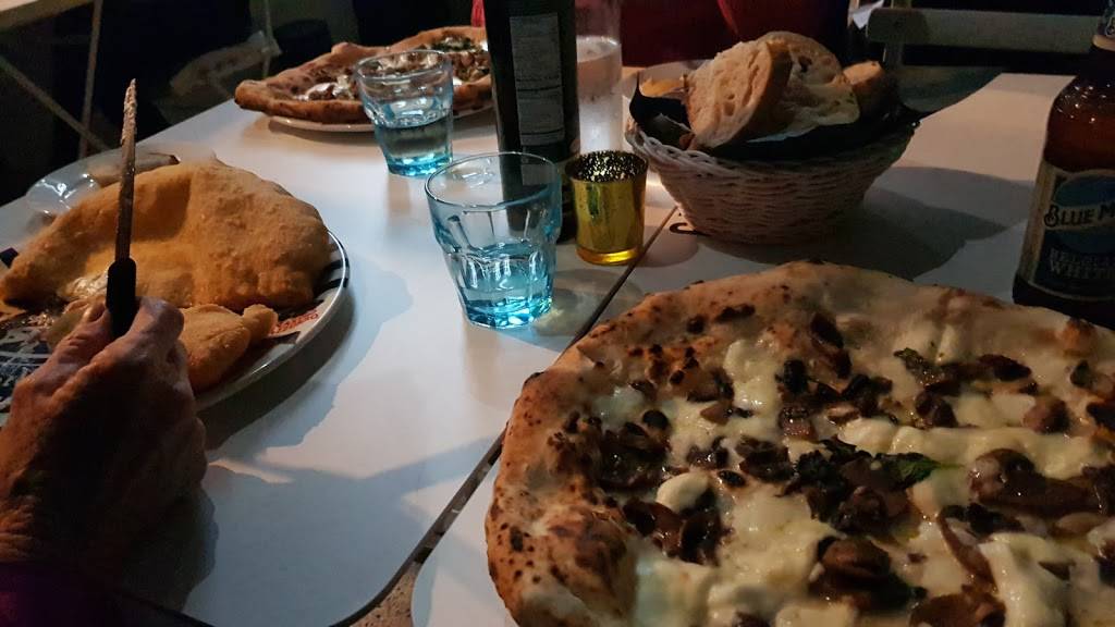 Sorbillo Pizzeria - Miami Beach | restaurant | 100 Collins Ave, Miami Beach, FL 33139, USA | 3053810588 OR +1 305-381-0588