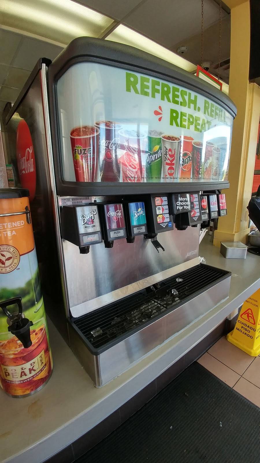 Del Taco | meal takeaway | 31904 Mission Trail, Lake Elsinore, CA 92530, USA | 9516745771 OR +1 951-674-5771