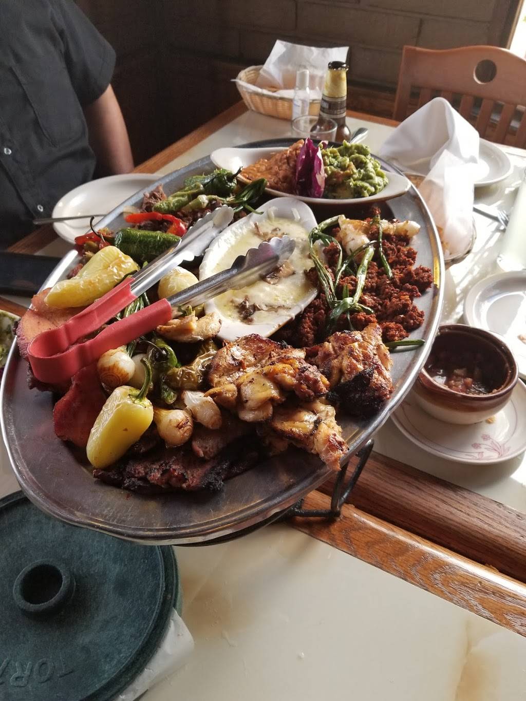 La Misión | restaurant | Boulevard Benito Juárez 1110 El, Encanto Sur, 21440 Tecate, B.C., Mexico | 016656542105 OR +52 665 654 2105