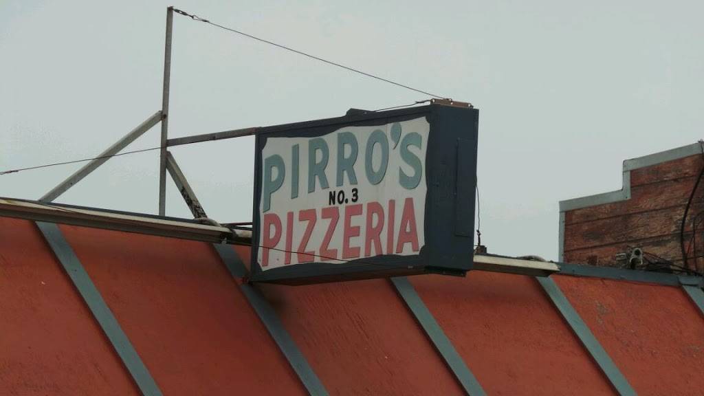 Pirros Pizzeria | restaurant | 2244 Taraval, San Francisco, CA 94116, USA | 4157314545 OR +1 415-731-4545