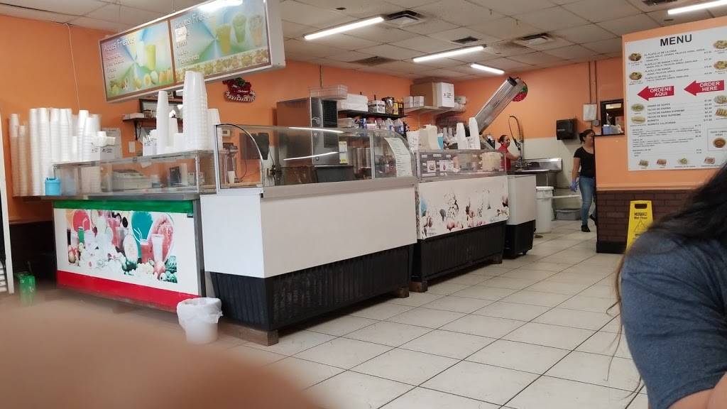 Dannys Ice Cream | restaurant | 4824 US-17, De Leon Springs, FL 32130, USA | 3869852800 OR +1 386-985-2800