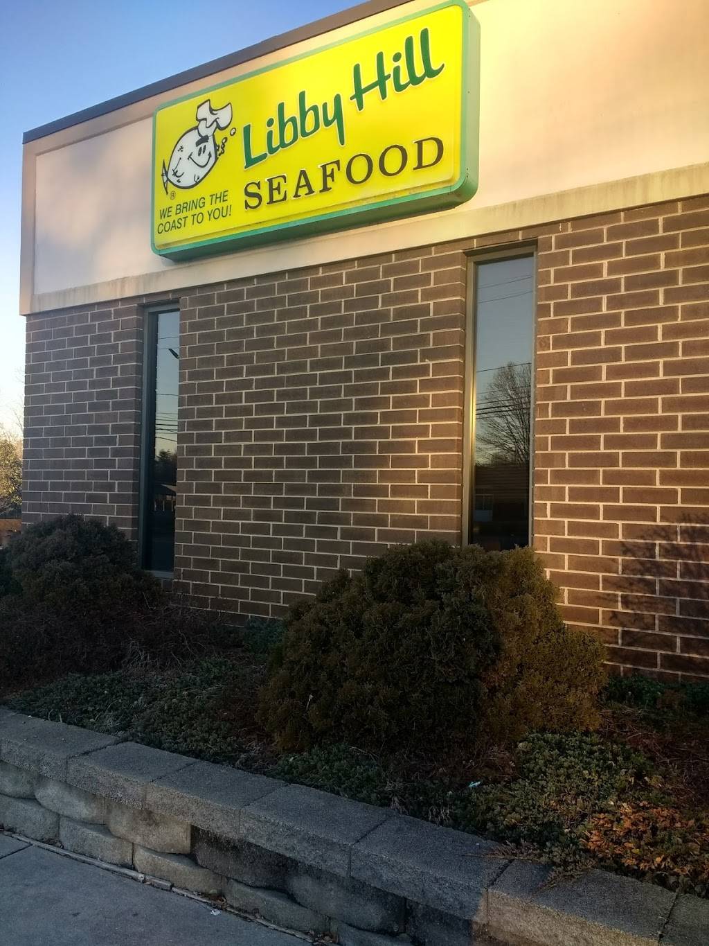 Libby Hill Seafood Restaurants | restaurant | 3011 Randleman Rd, Greensboro, NC 27406, USA | 3362757688 OR +1 336-275-7688