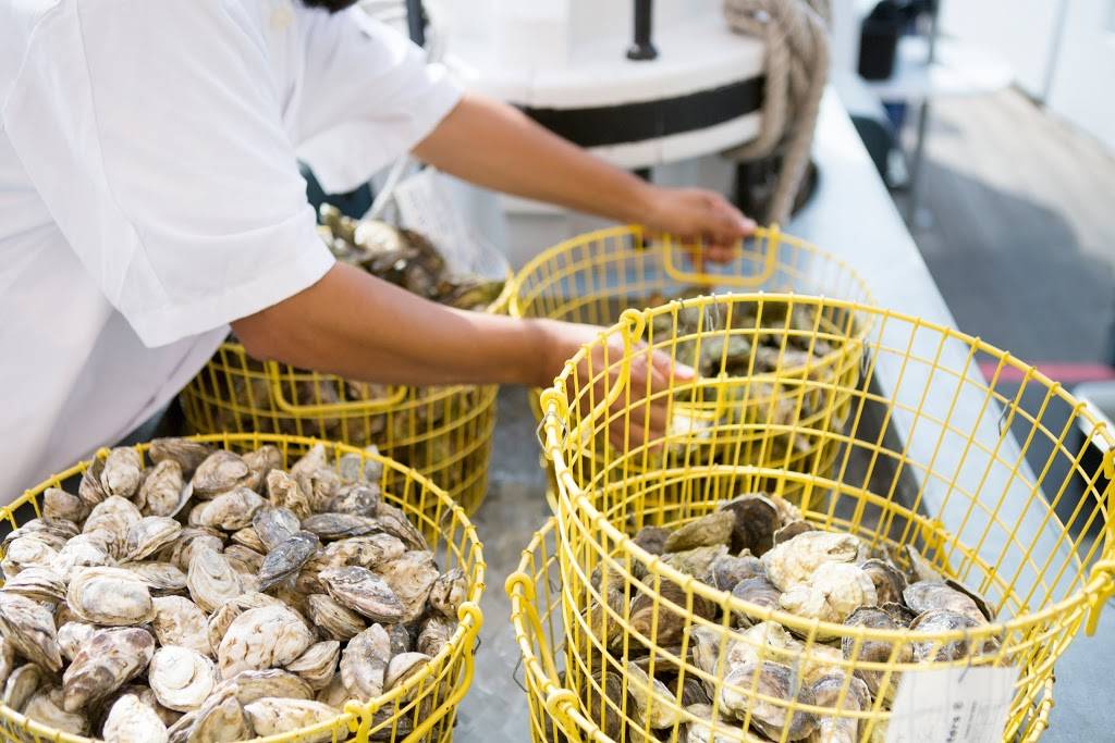 Grand Banks | restaurant | Pier 25, Hudson River Park, New York, NY 10013, USA | 2126606312 OR +1 212-660-6312