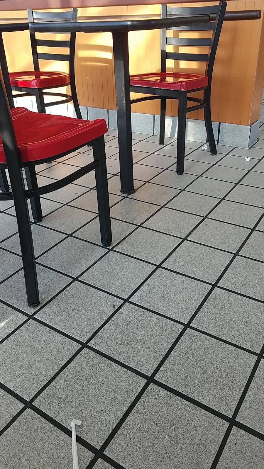 Churchs Chicken | restaurant | 618 N Alexander Ave, Port Allen, LA 70767, USA | 2253833277 OR +1 225-383-3277