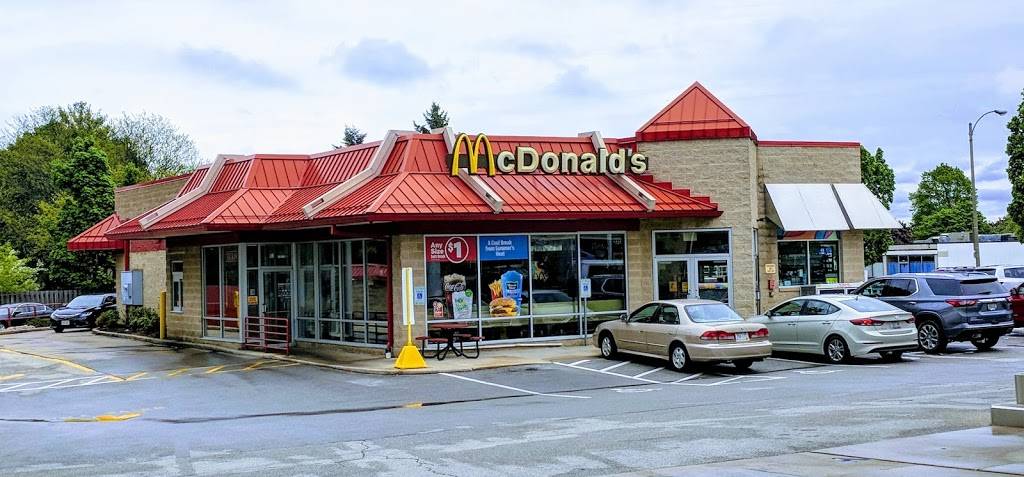 McDonalds | cafe | 12324 W North Ave, Wauwatosa, WI 53226, USA | 4142591286 OR +1 414-259-1286
