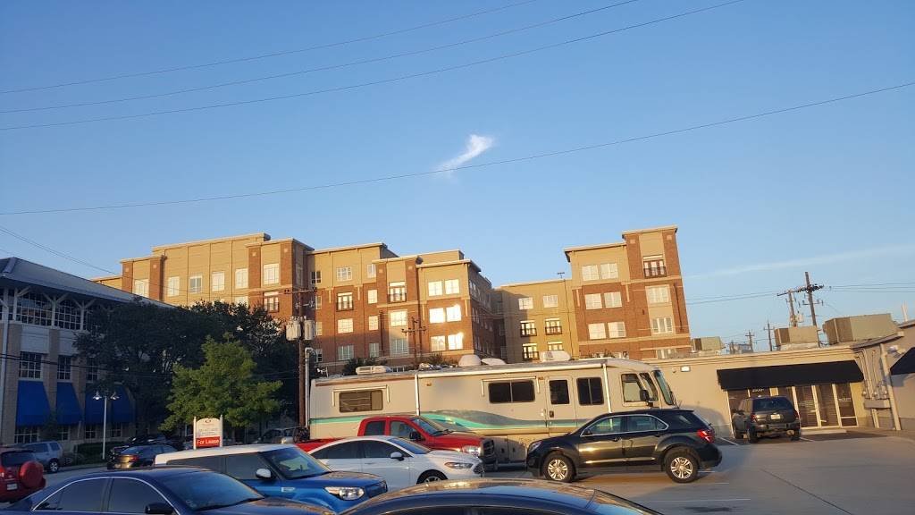 Chicken Kitchen | restaurant | 2516 Rice Boulevard, Houston, TX 77005, USA | 7135232323 OR +1 713-523-2323