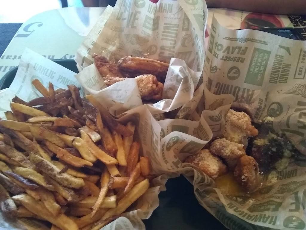 Wingstop | restaurant | 15242 Wallisville Rd, Houston, TX 77049, USA | 7134559464 OR +1 713-455-9464