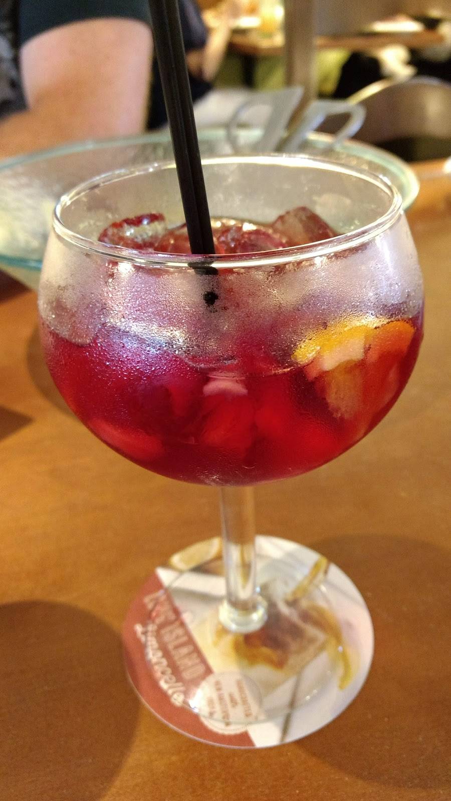 Olive Garden Italian Restaurant | meal takeaway | 701 N Milwaukee Ave, Vernon Hills, IL 60061, USA | 8478160293 OR +1 847-816-0293