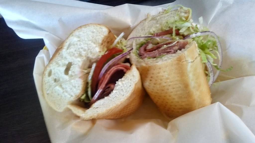 Deli Delicious | restaurant | 1600 Marion St, Kingsburg, CA 93631, USA | 5594199071 OR +1 559-419-9071