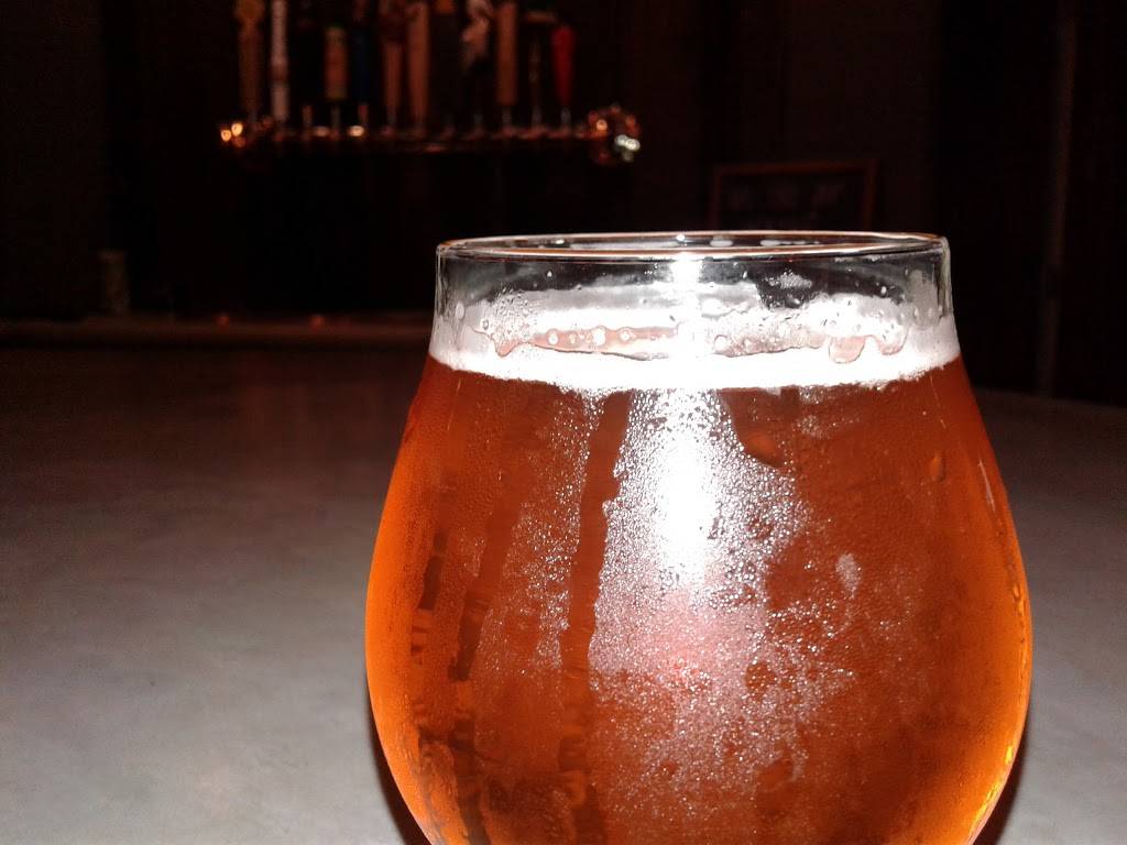 Pizza Chef of Quechee | meal takeaway | 5893 Woodstock Rd, White River Junction, VT 05001, USA | 8022966669 OR +1 802-296-6669