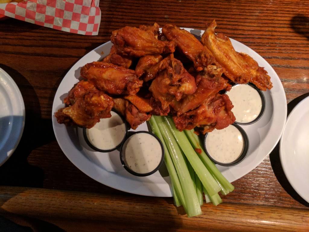 Lakewood Landing | restaurant | 4334, 5818 Live Oak St, Dallas, TX 75214, USA | 2148232410 OR +1 214-823-2410