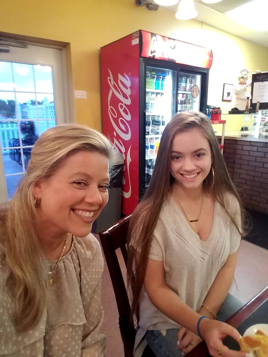 Bella Mia Pizza Italian Cusine | restaurant | 3224 US-206, Columbus, NJ 08022, USA | 6092917475 OR +1 609-291-7475