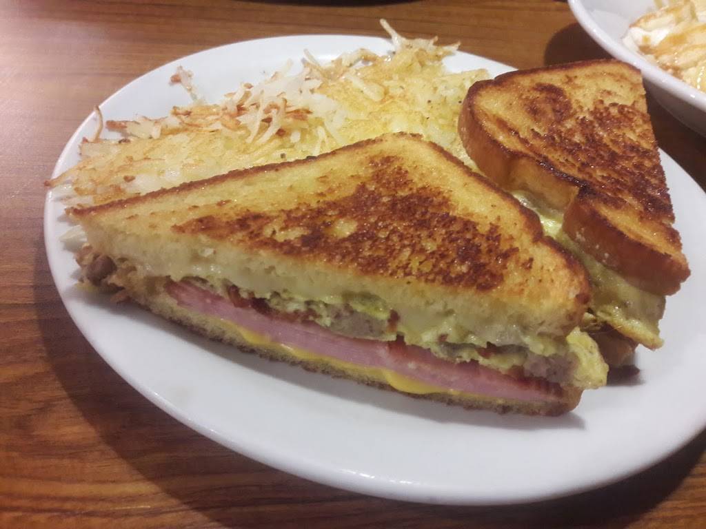 Dennys | restaurant | 4541 Sunset Rd, Charlotte, NC 28216, USA | 7045979224 OR +1 704-597-9224