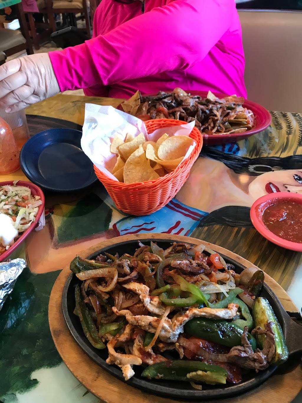 El Puerto | restaurant | 1008 S Burlington Ave, Hastings, NE 68901, USA | 4024620153 OR +1 402-462-0153