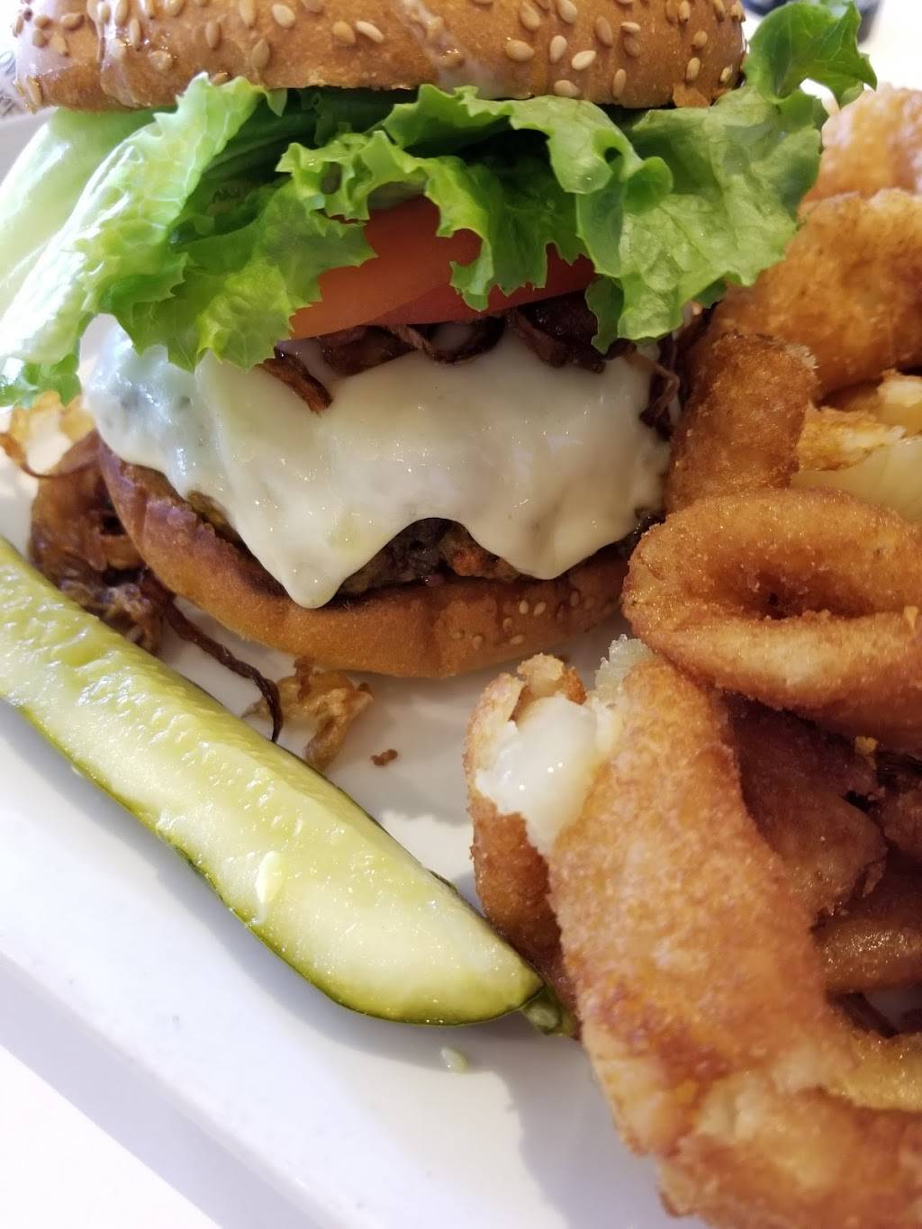 Donovans | restaurant | 21416 41st Ave, Bayside, NY 11361, USA | 7184235353 OR +1 718-423-5353