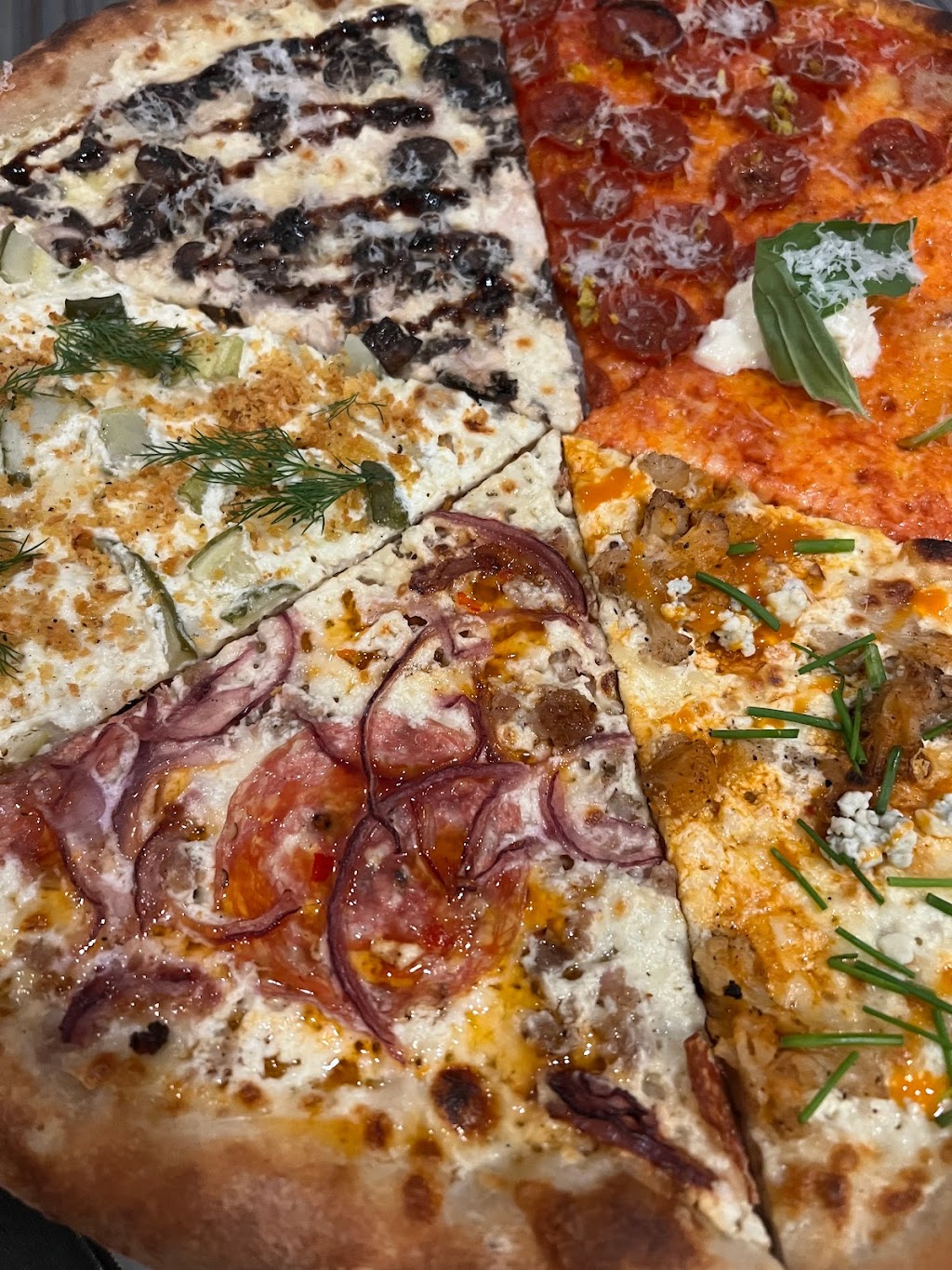 Flo’s Wine Bar and Bottle Shop | restaurant | 3111 W 35th St, Austin, TX 78703, USA | 5124340380 OR +1 512-434-0380