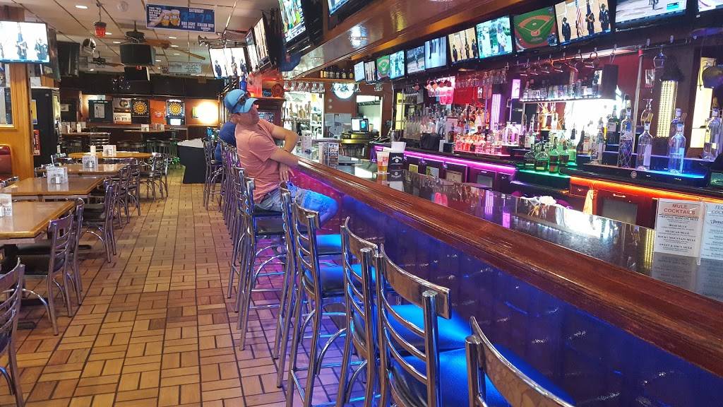 Gatsby’s Pizza and Pub | restaurant | 427 E Rand Rd, Arlington Heights, IL 60004, USA | 8472537200 OR +1 847-253-7200