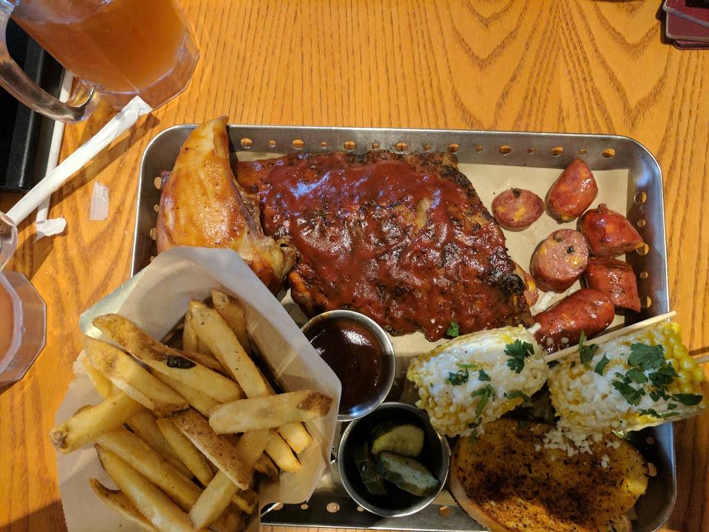 Chilis Grill & Bar | meal takeaway | 2620 N Sepulveda Blvd Suite B, Manhattan Beach, CA 90266, USA | 3105465847 OR +1 310-546-5847