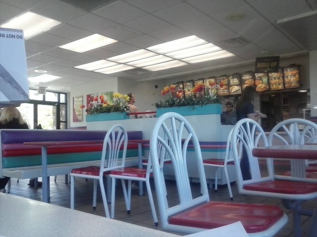 Taco Bell | meal takeaway | 13418 Camino Canada, El Cajon, CA 92021, USA | 6193906385 OR +1 619-390-6385