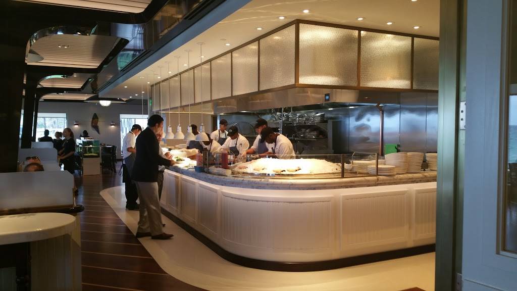 Seafood Bar | restaurant | 1 S County Rd, Palm Beach, FL 33480, USA | 8554355747 OR +1 855-435-5747
