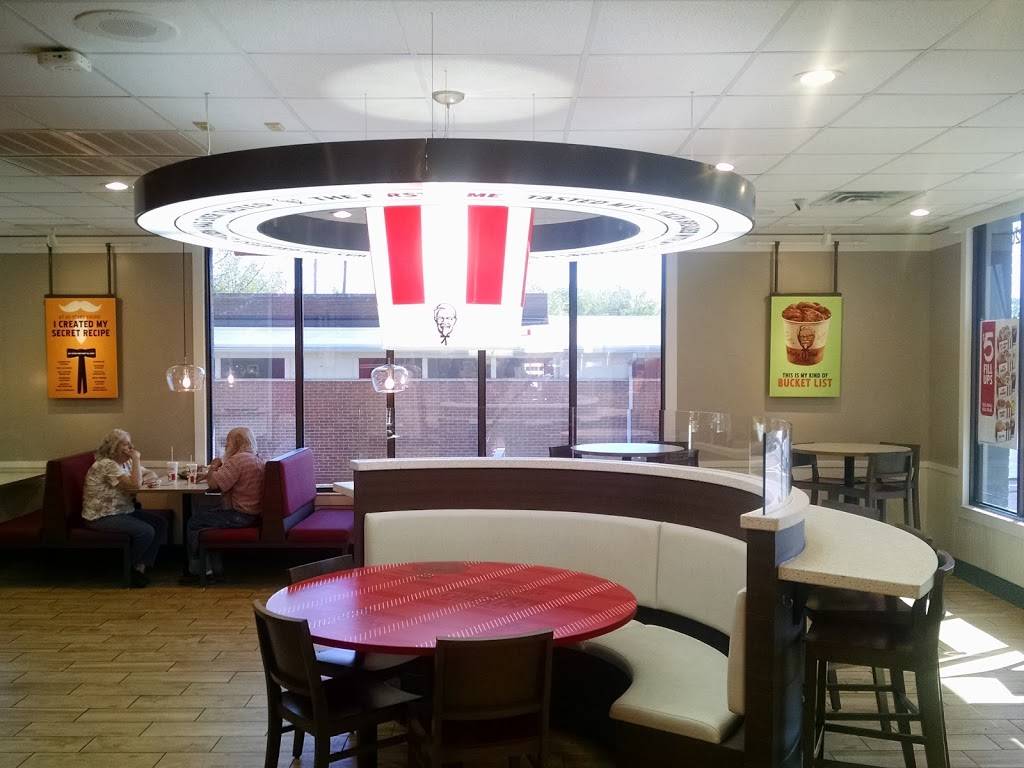 KFC | restaurant | 5209 Williamson Rd, Roanoke, VA 24012, USA | 5403623187 OR +1 540-362-3187