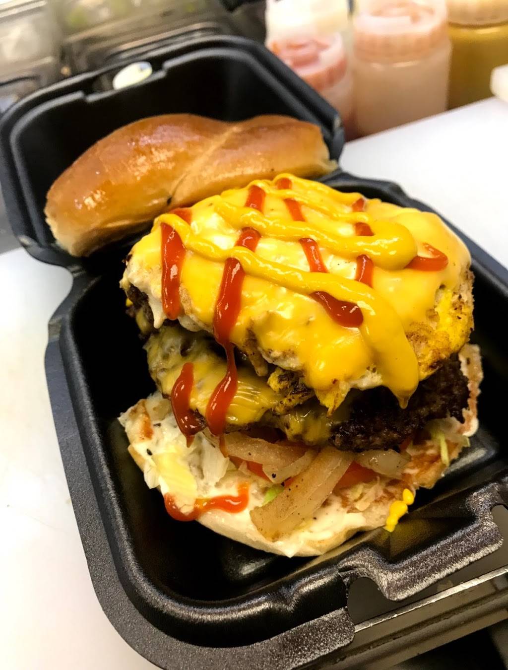 Rocky’s Pizza | restaurant | 810 Genesee St, Rochester, NY 14611, USA | 5854360020 OR +1 585-436-0020