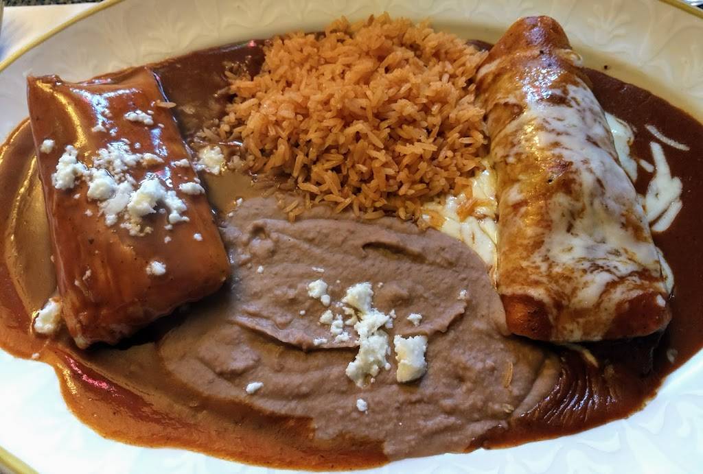 Roosevelt Tamale Parlor | restaurant | 2817 24th St, San Francisco, CA 94110, USA | 4158242600 OR +1 415-824-2600