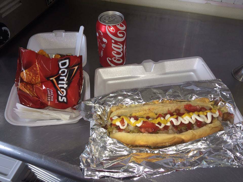 Doggos - Tacos Burritos Juarez Hot Dogs Tortas | meal takeaway | 3333 N Mesa St b, El Paso, TX 79902, USA | 9157101709 OR +1 915-710-1709