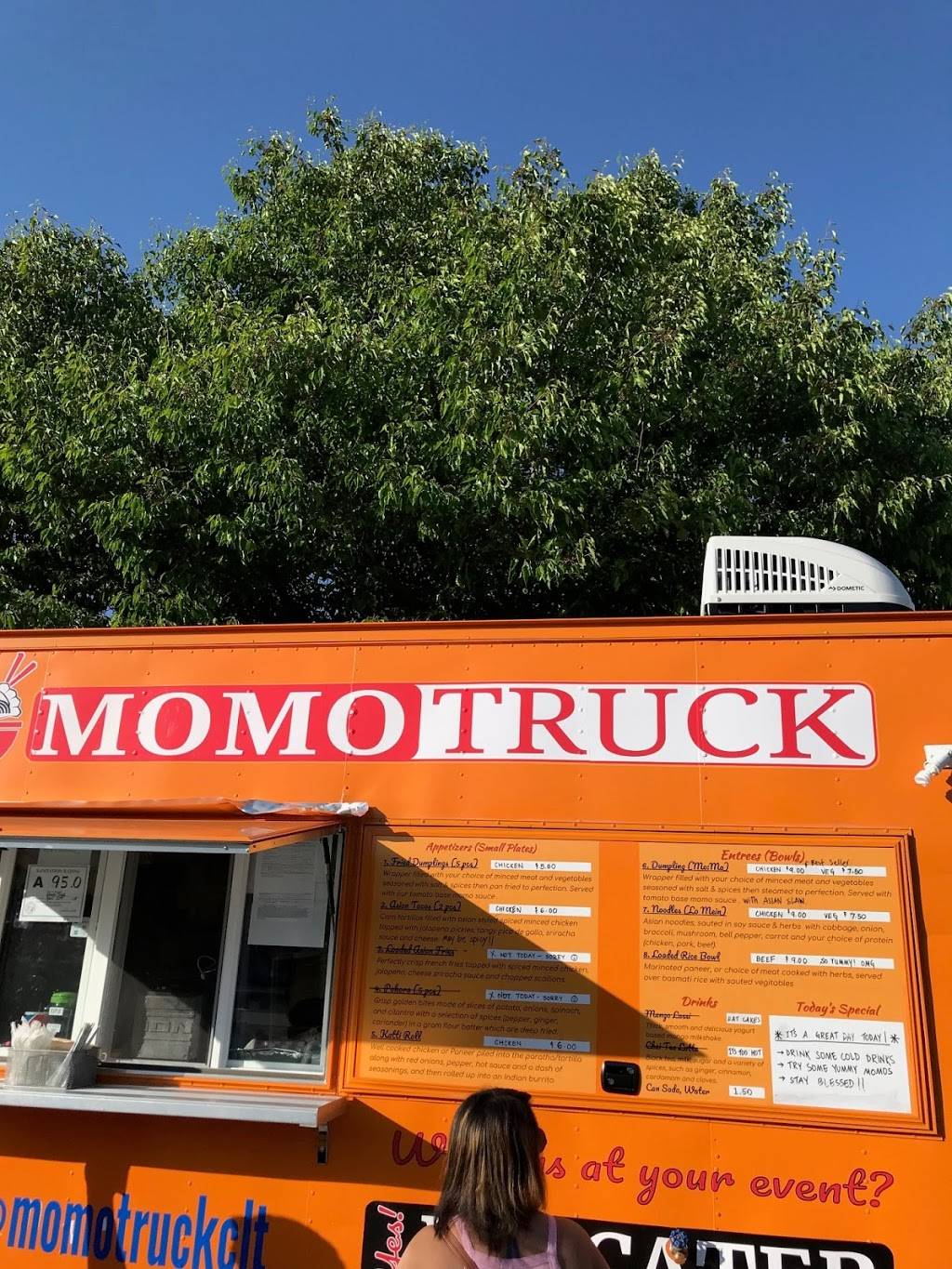 Momo Truck | restaurant | 3500 Latrobe Dr, Charlotte, NC 28211, USA | 7044485580 OR +1 704-448-5580