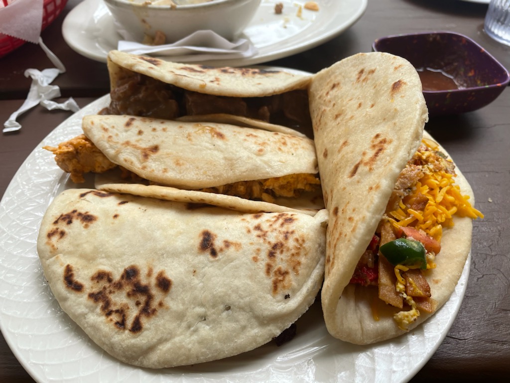 Petes Tako House | restaurant | 502 Brooklyn Ave, San Antonio, TX 78215, USA | 2102242911 OR +1 210-224-2911