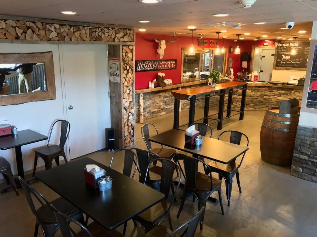 Rolling Smoke Grill | restaurant | 189B Portion Rd, Lake Ronkonkoma, NY 11779, USA | 8444745548 OR +1 844-474-5548