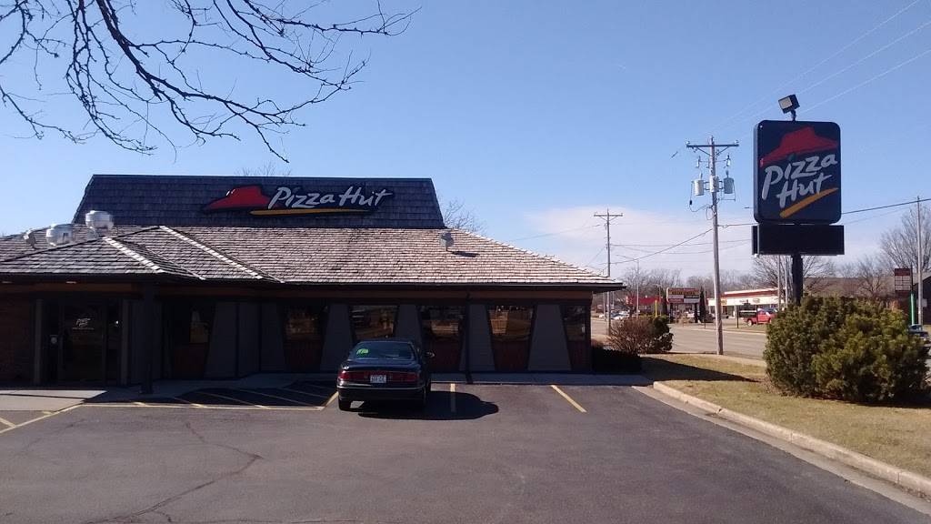Pizza Hut | restaurant | 2011 W Court St, Janesville, WI 53548, USA | 6087547090 OR +1 608-754-7090
